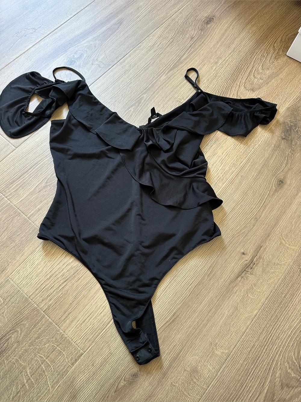 Guess black off shoulder cascading ruffle sleeves bodysuit